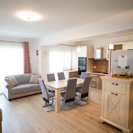 Hunyadi Luxury Dna Stanca 1 Apartment Sibiu Luaran gambar